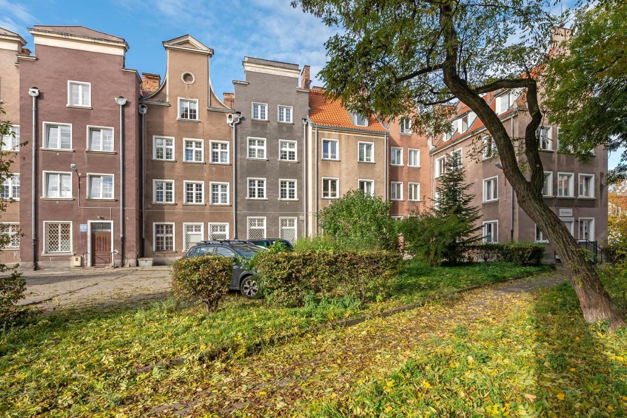Apartamenty Grobla III Q4Apartments グダニスク エクステリア 写真